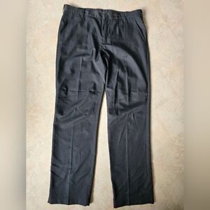 IZOD 38/34 Black Golf Pants